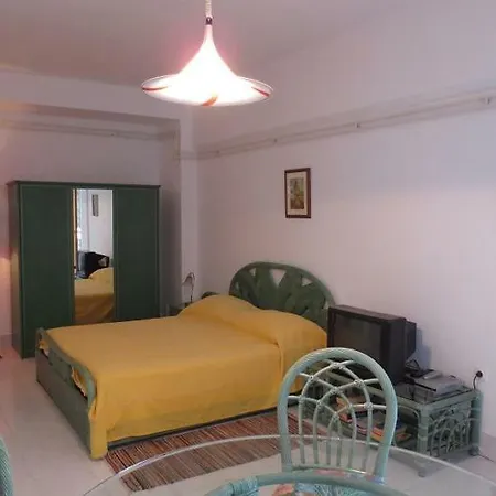 Apartment Petrinic V Pula Exterior photo