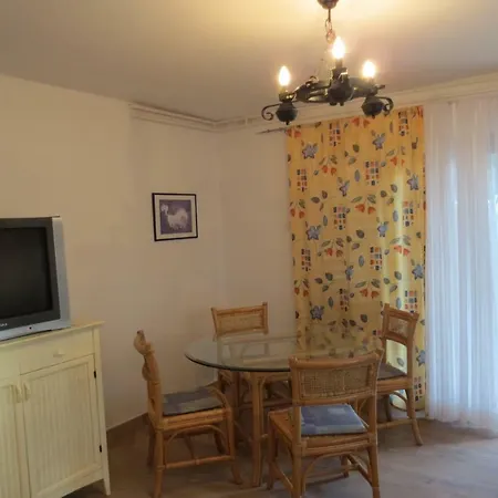 Apartment Petrinic V Pula Exterior photo