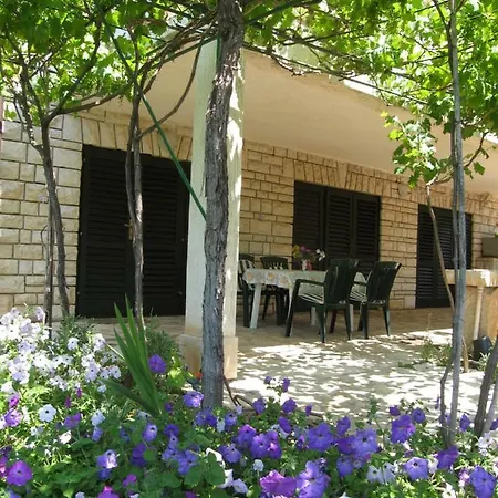 Apartment Petrinic V Pula Exterior photo