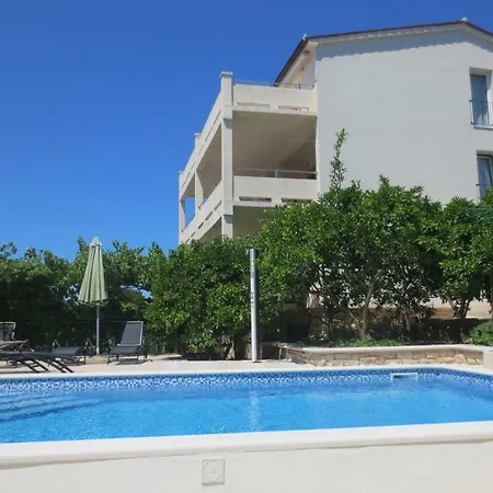 Apartment Petrinic V Pula Exterior photo