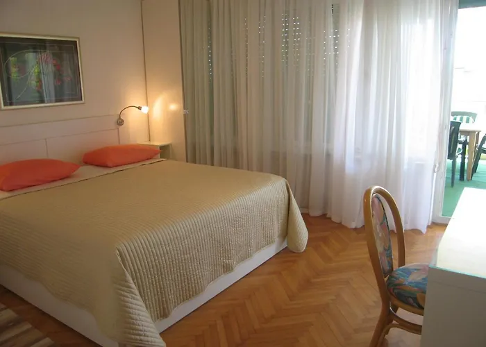 Apartment Petrinic V
