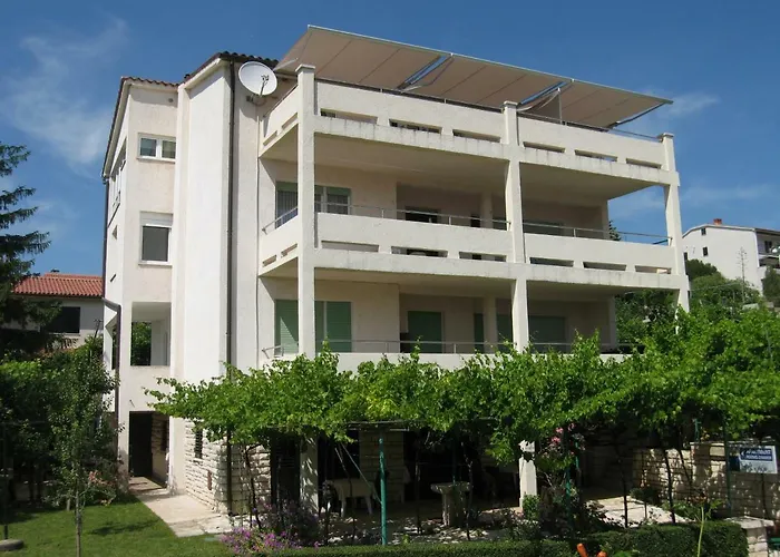 Apartment Petrinic V